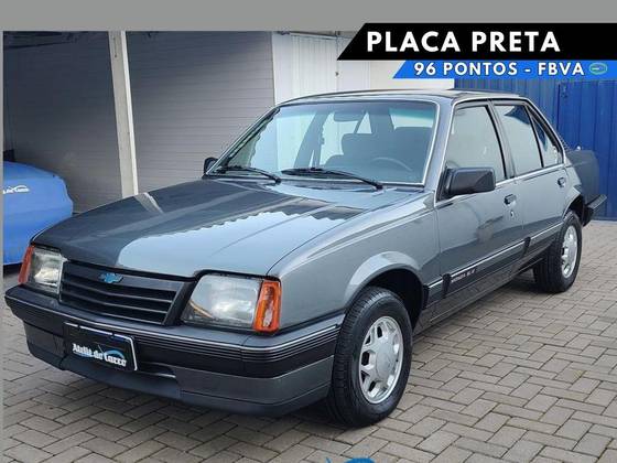 CHEVROLET MONZA 2.0 SL/E 8V GASOLINA 4P MANUAL CHEVROLET MONZA 2.0 SL/E 8V GASOLINA 4P MANUAL